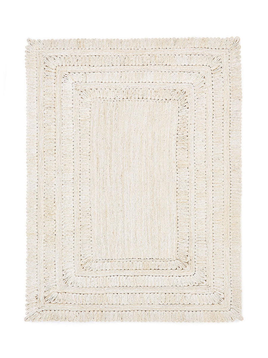 White woven jute rug Collagerie