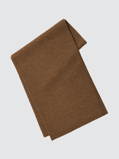 Uniqlo Brown chunky knit stole at Collagerie