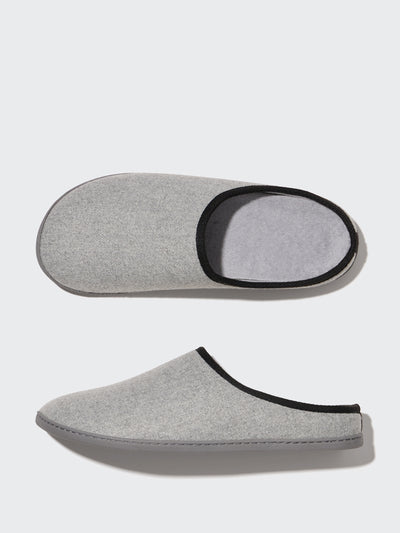 Uniqlo Wool-like room shoes at Collagerie