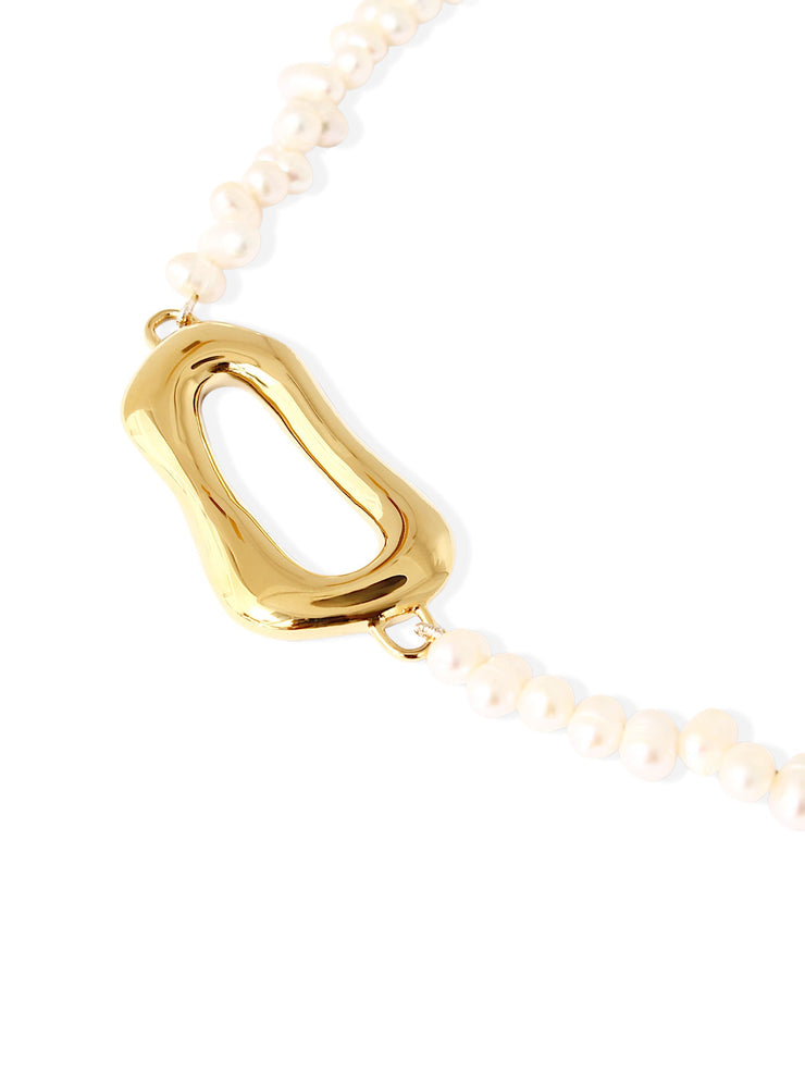 Gold and pearls Camille necklace