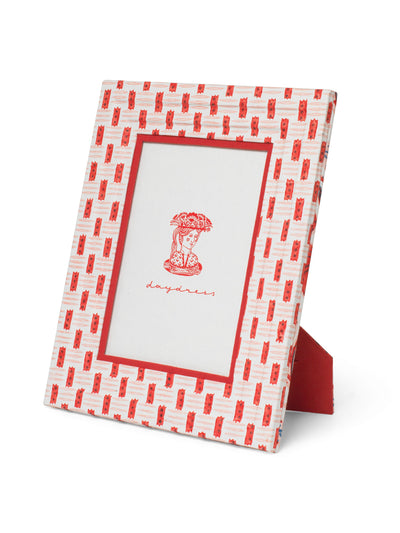 Daydress Red basketweave picture frame at Collagerie