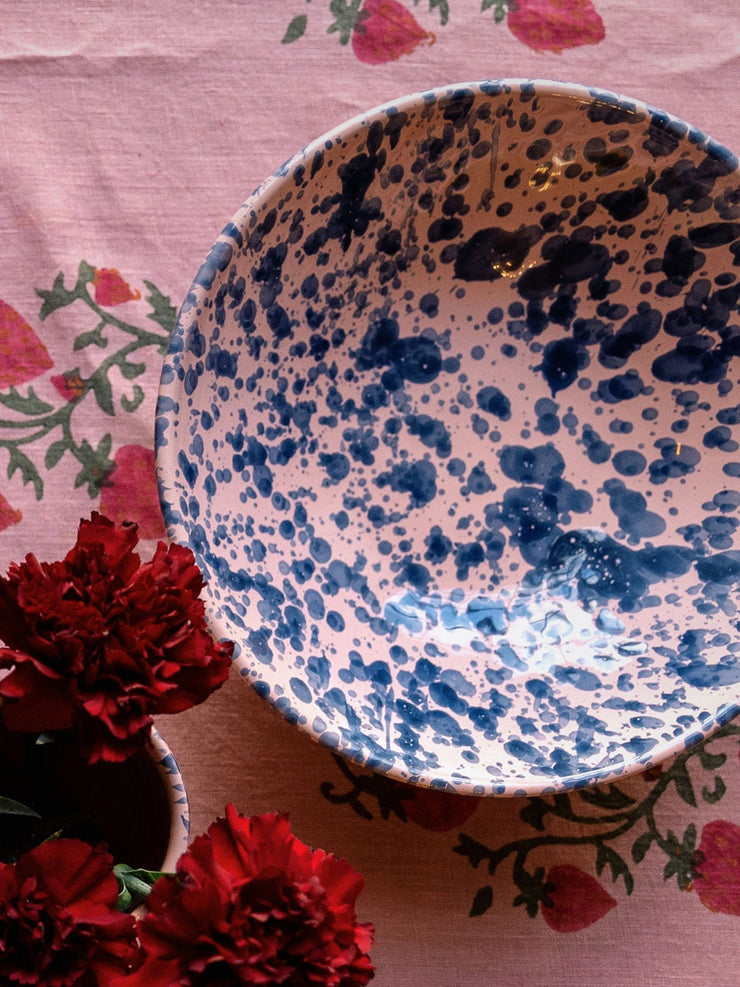 Large splatter bowl Interiors Sharland England    - Collagerie