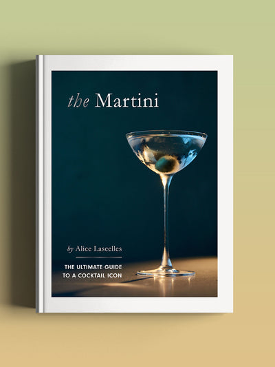 Waterstones The Martini: The Ultimate Guide to a Cocktail Icon (Hardback) at Collagerie