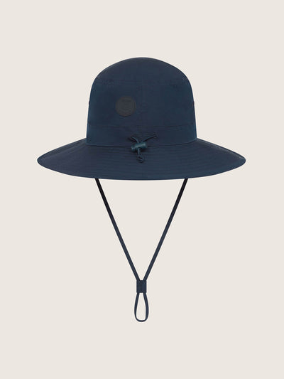 Hunza G Navy hat at Collagerie