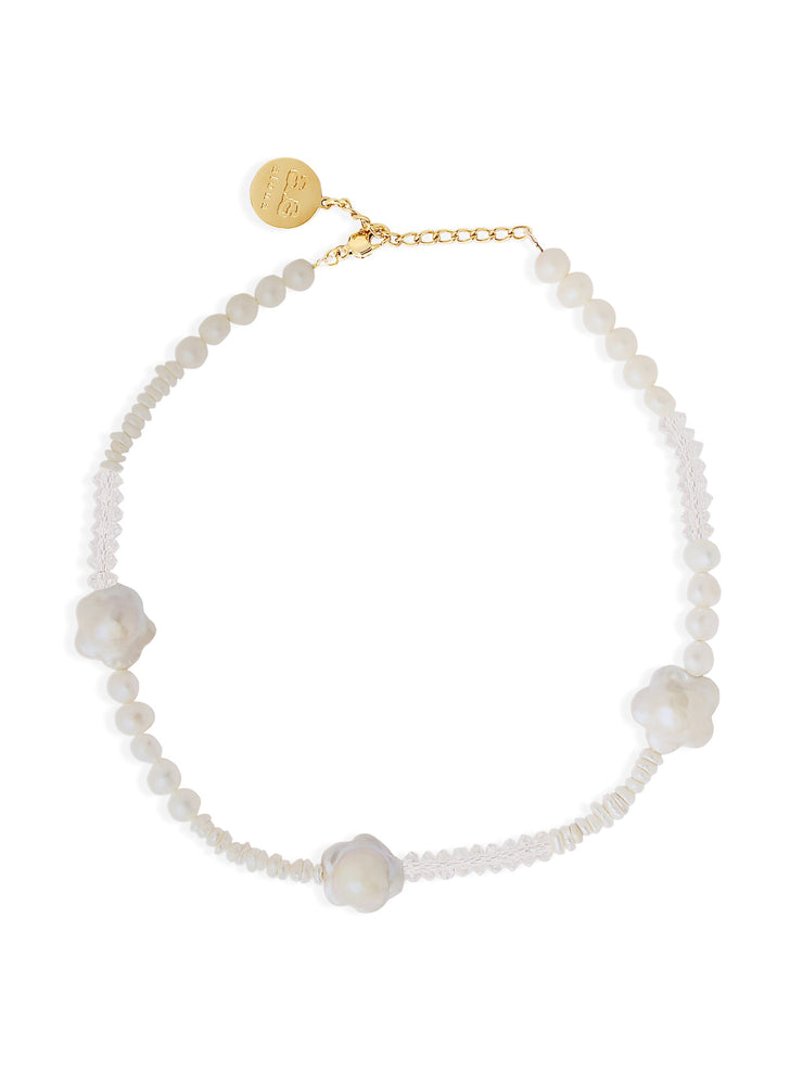 Pearl and gold Nixie necklace