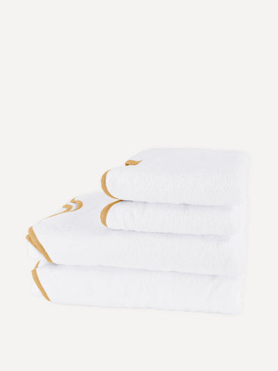 Rebecca Udall Classic Amelia scalloped bath towel bundle at Collagerie