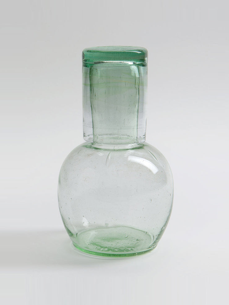 Zomi carafe and glass