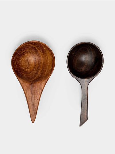 Qäsa Qäsa Carvers Hand-carved mixed wood sugar and coffee scoops (set of 2) at Collagerie