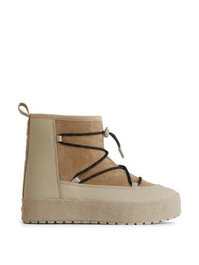 Arket Beige low boots at Collagerie