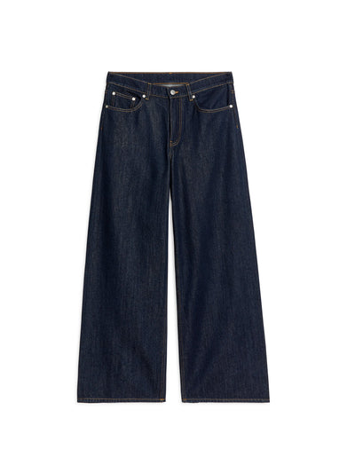 Arket Dark blue low loose jeans at Collagerie
