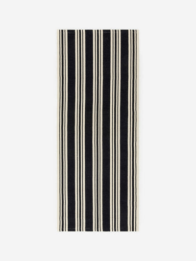 Arket Hallway rug at Collagerie