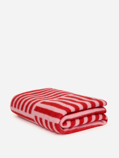 Arket Klippan wool blanket at Collagerie