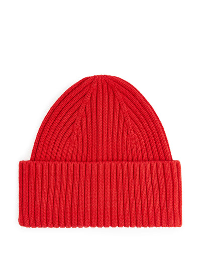 Arket Organic cotton red beanie at Collagerie