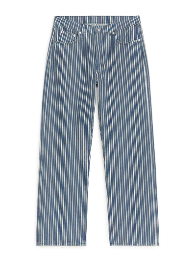 Arket Shore low relaxed jeans at Collagerie