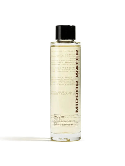 Mirror Water Smooth body oil at Collagerie