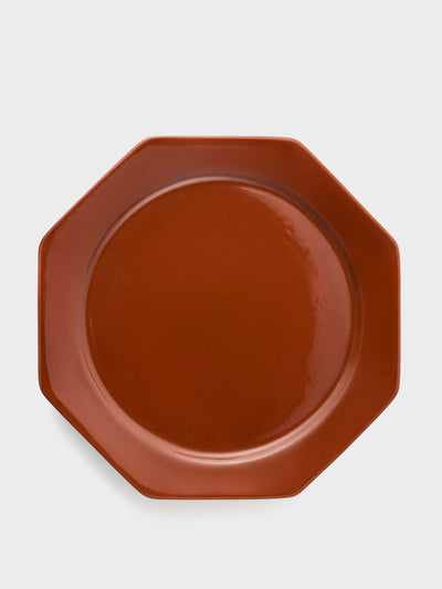 Cabana Octagonal dinner plate in burgundy at Collagerie