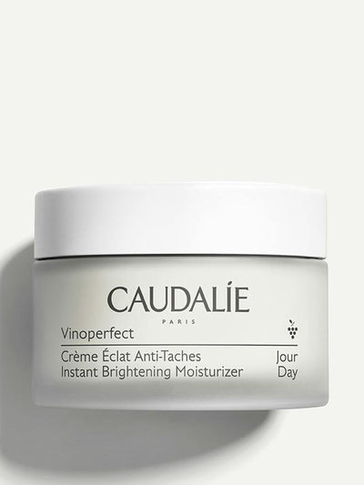 Caudalie Vinoperfect Instant Brightening Moisturiser with Niacinamide at Collagerie