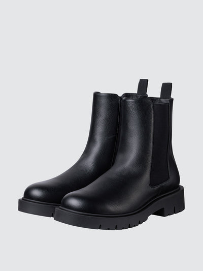 Uniqlo : C Comfeel touch Chelsea boots at Collagerie