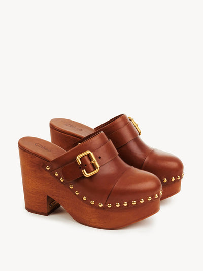 Chloé Jeannette wedge clog at Collagerie