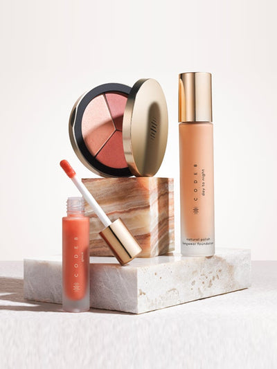 Code8 Go Glow Set at Collagerie