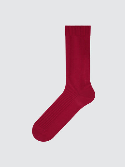 Uniqlo Colour socks in red at Collagerie