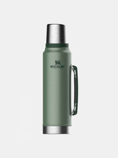 Stanley Classic vacuum bottle in Hammertone Green at Collagerie