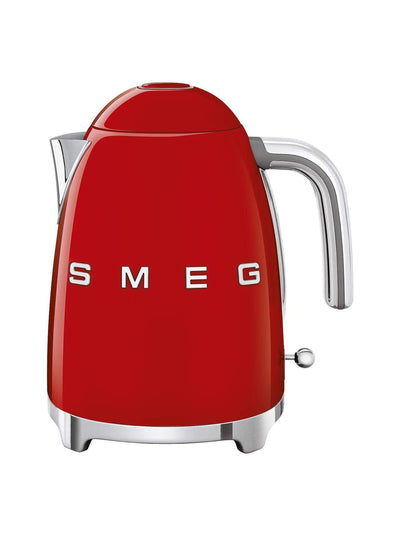 Smeg KLF03 retro style kettle at Collagerie