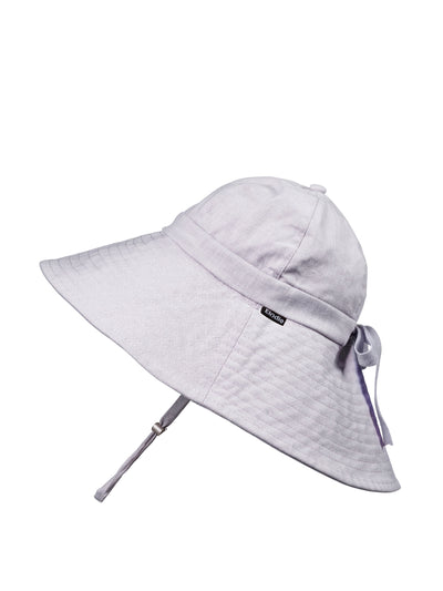 Elodie Sun hat in Lavender Love at Collagerie