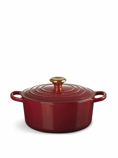 Le Creuset Cast iron round casserole at Collagerie