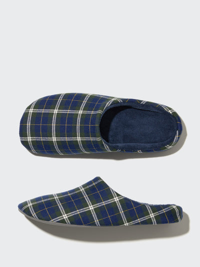 Uniqlo Flannel navy slippers at Collagerie