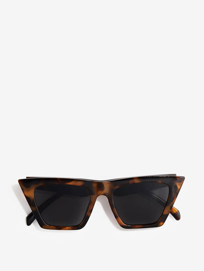 H&M Cat-eye sunglasses at Collagerie