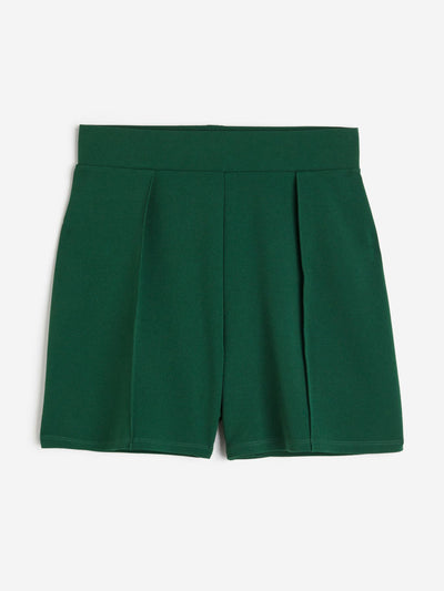 H&M Dark green pleated shorts at Collagerie