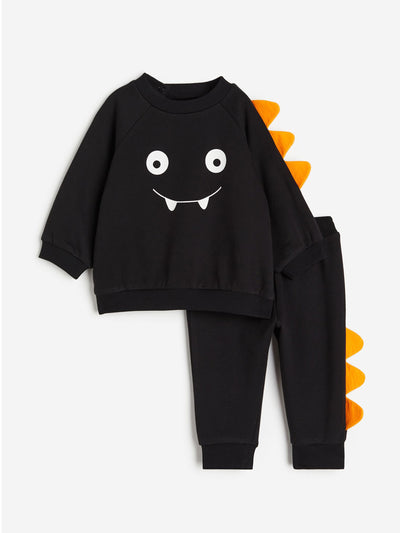 H&M Appliquéd sweatshirt set (2-piece) at Collagerie