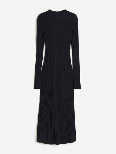 H&M Mock turtleneck knit dress at Collagerie