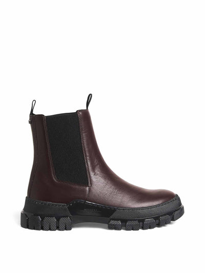 Weekend Max Mara Leather Chelsea boots at Collagerie