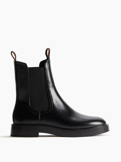 H&M Chelsea boots at Collagerie