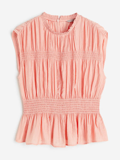 H&M Crinkled pink top at Collagerie