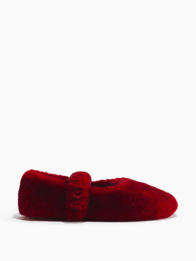 H&M Fluffy slippers at Collagerie