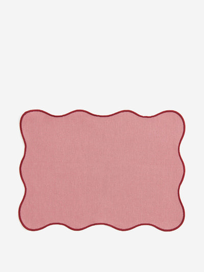 H&M Home Scallop-edged place mat at Collagerie