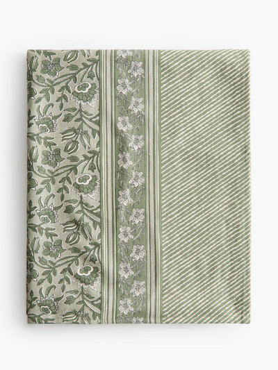 H&M Home Patterned cotton tablecloth at Collagerie