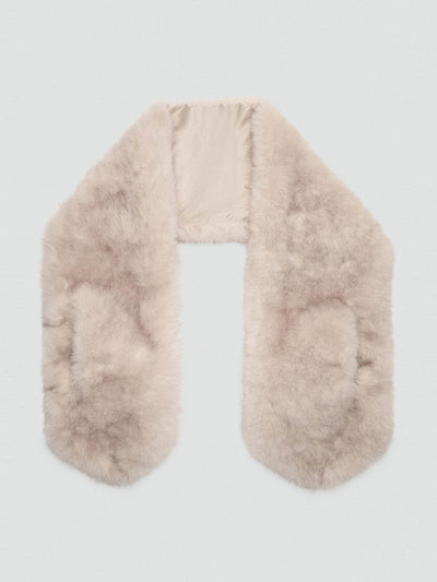 Mango Manuela faux fur scarf at Collagerie