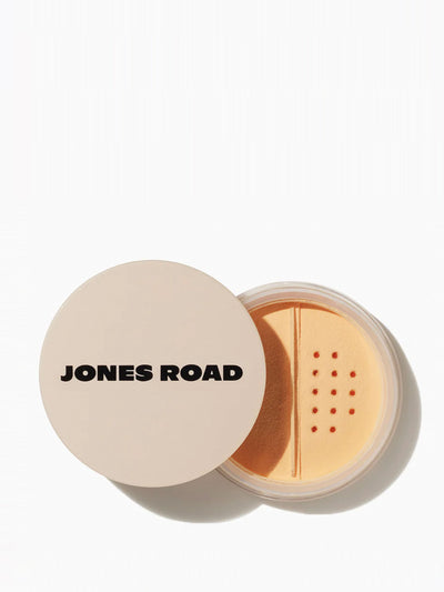 Jones Road Tinted face powder at Collagerie