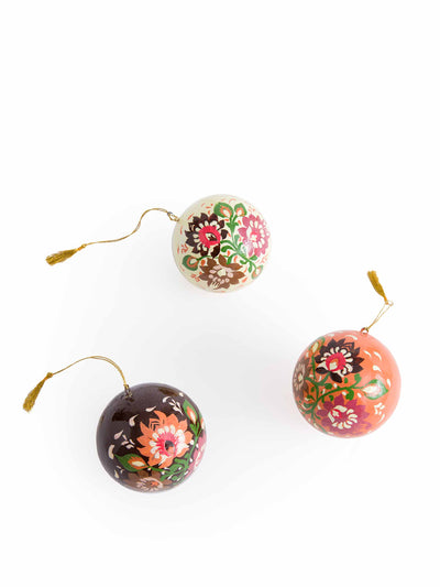 La Redoute Interieurs Caspar patterned Christmas baubles (set of 3) at Collagerie