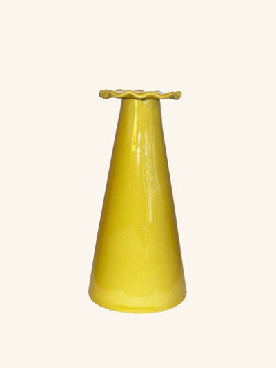 Superfluities Frill vase at Collagerie