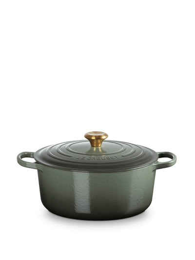 Le Creuset Cast iron round casserole at Collagerie