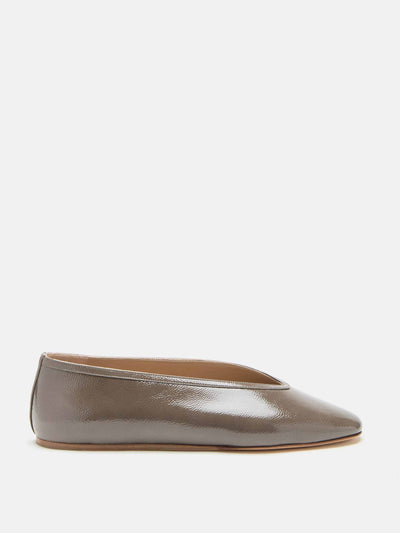 Le Monde Beryl Luna slippers in taupe patent leather at Collagerie