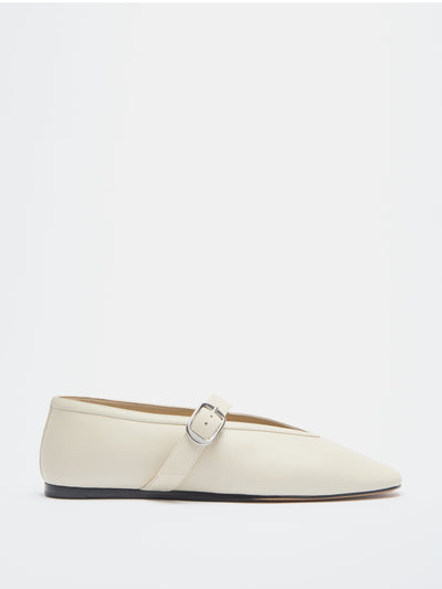 Le Monde Beryl Stella Slipper in ecru leather at Collagerie