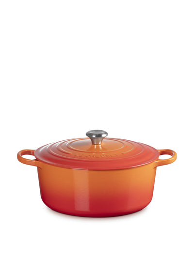Le Creuset Cast iron round casserole at Collagerie