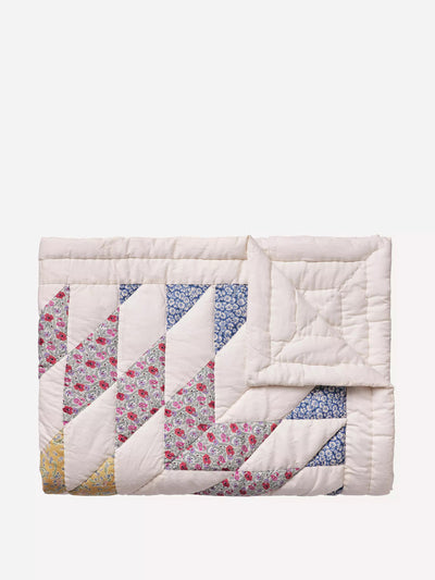 Projektityyny Koivu liberty print patchwork quilt at Collagerie