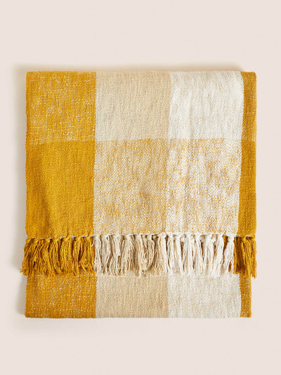 Marks & Spencer Pure cotton checked throw at Collagerie